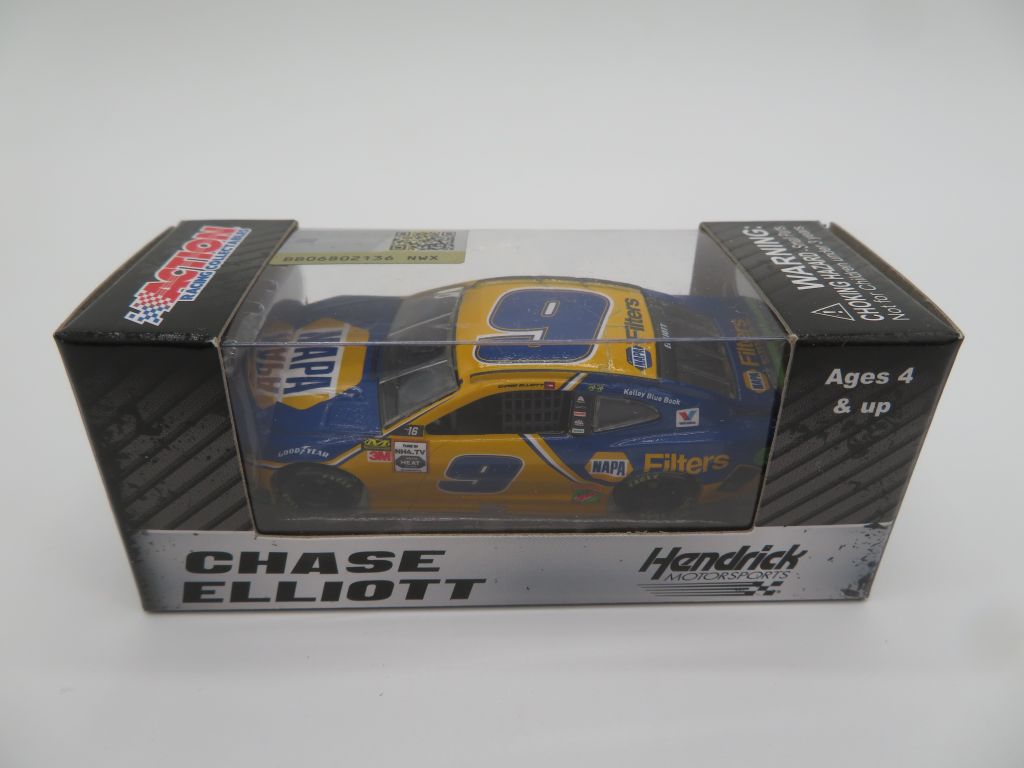 Chase Elliott 2019 #9 NAPA Filters 1:64 Nascar Diecast