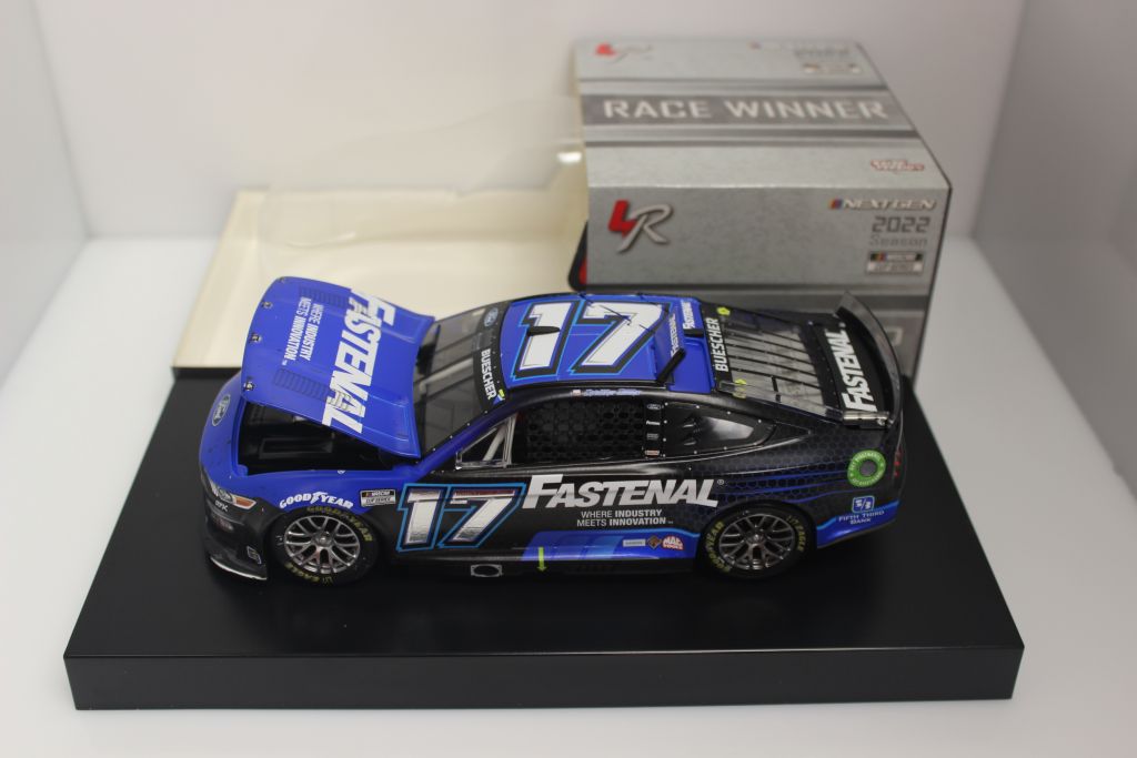 Kurt busch cheap bristol win diecast