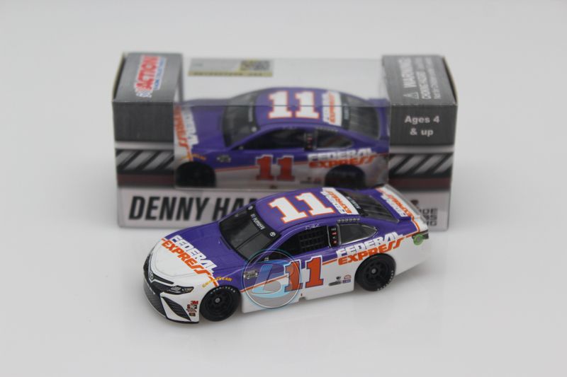 denny hamlin 2020 diecast