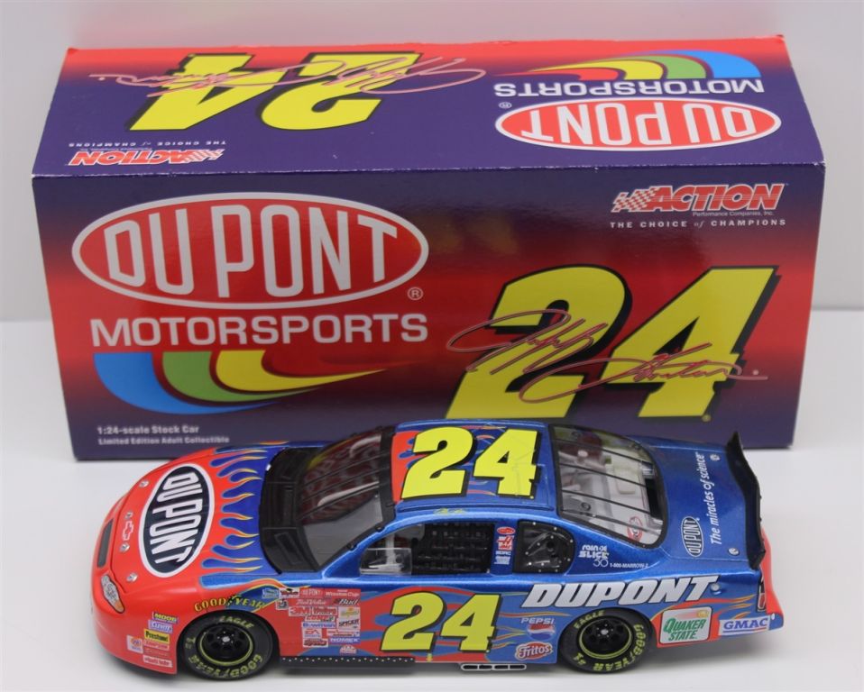 Jeff Gordon 2001 DuPont Bank 1:24 Nascar Diecast