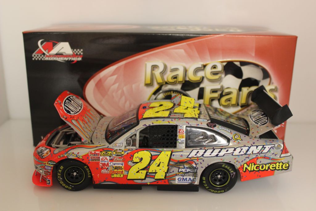 Jeff Gordon 2007 DuPont Phoenix Win 1 24 Nascar Diecast Mesma Chrome