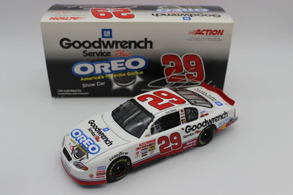 Kevin Harvick 2001 GM Goodwrench Service Plus / OREO Show Car 1:24