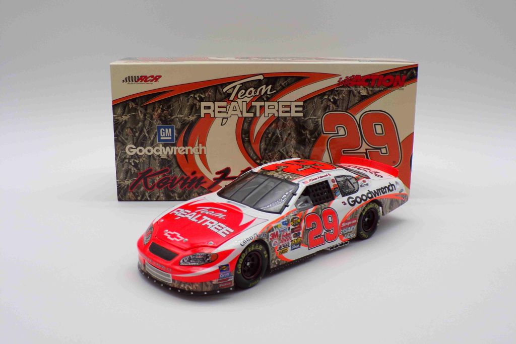 Kevin Harvick 2004 GM Goodwrench / Realtree 1:24 Nascar Diecast