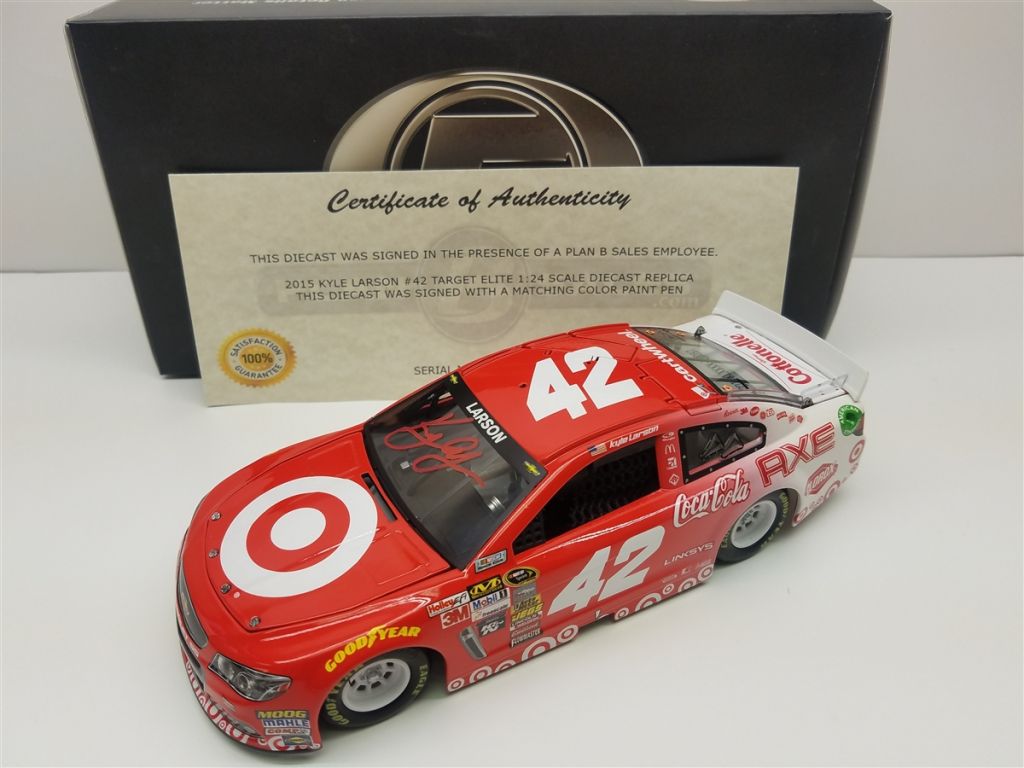 Kyle Larson Autographed w/ Red Paint Pen 2022 HendrickCars.com 1:24 Nascar  Diecast