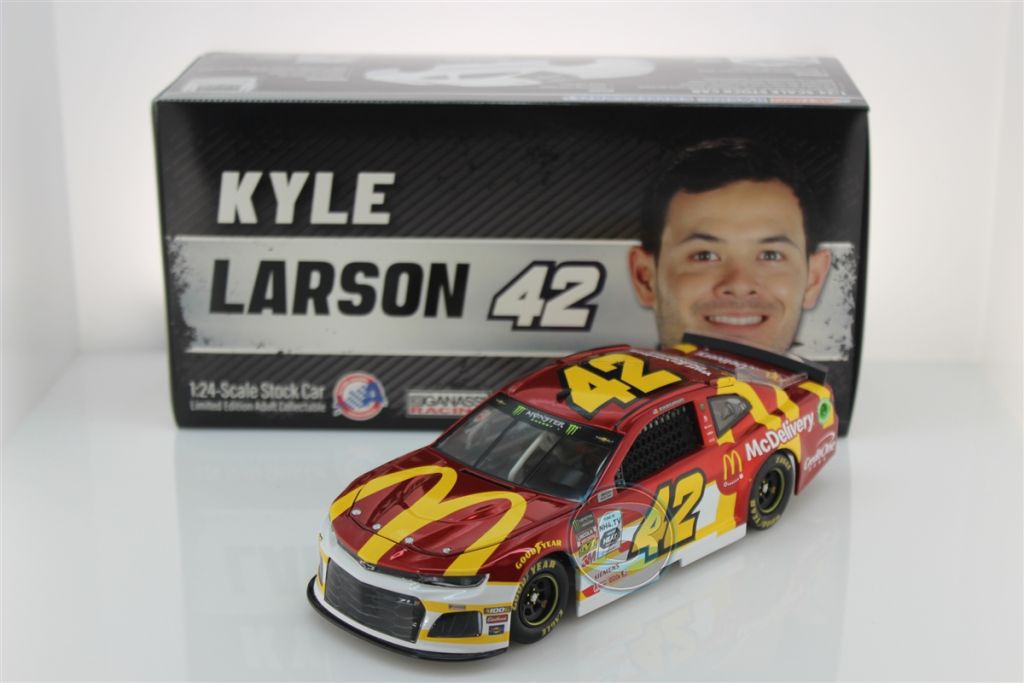 Kyle Larson 2019 McDonald s McDelivery 1 24 Color Chrome Nascar Diecast