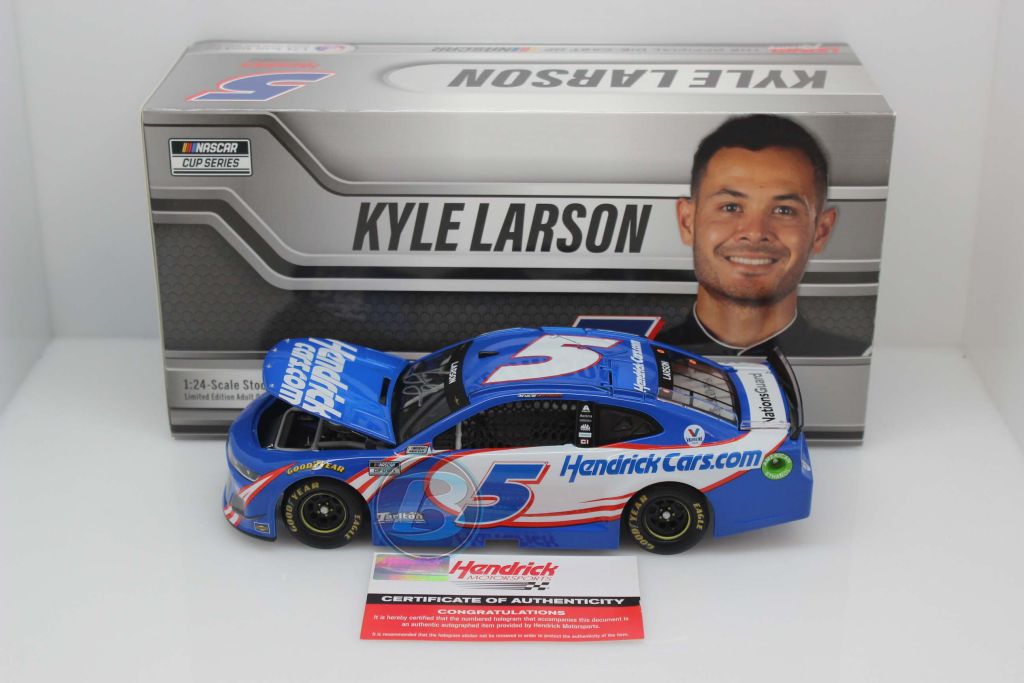 Kyle Larson Hendrick Motorsports BAS Signed Autograph Nascar