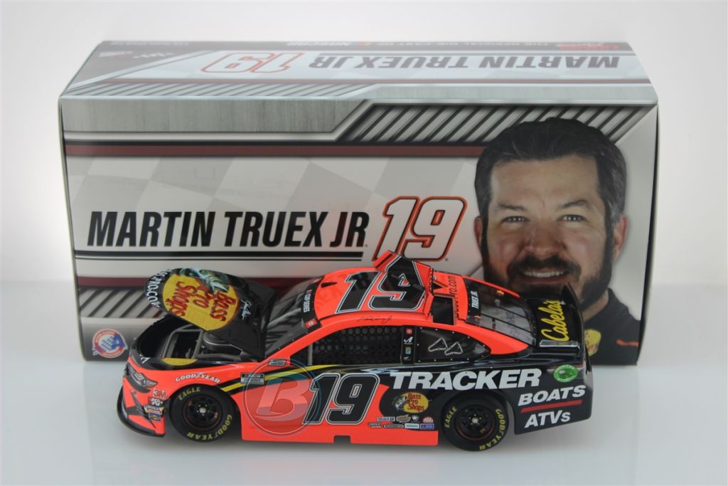 Martin truex jr diecast hotsell 1 24