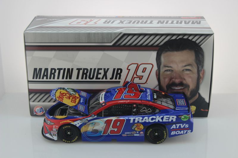 Martin Truex Jr 2020 Bass Pro Shops Patriotic 1:24 Nascar Diecast