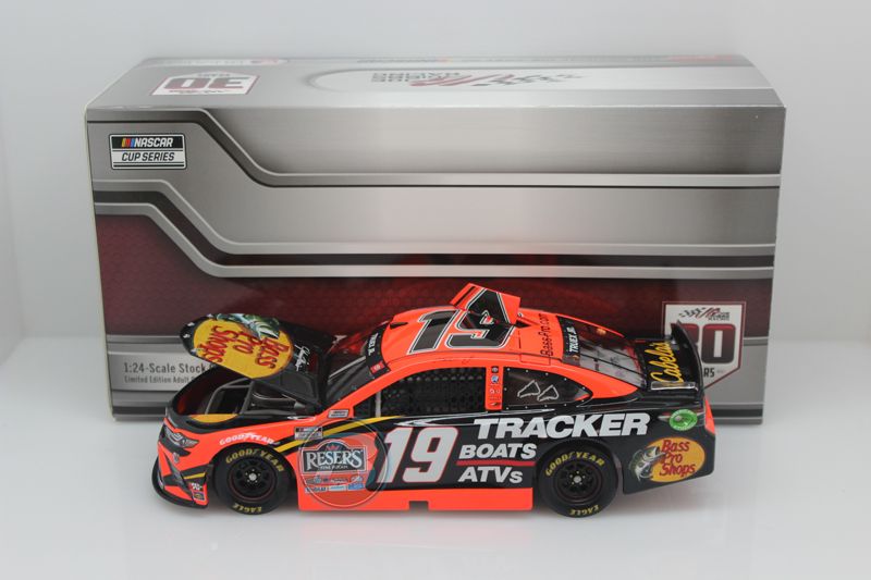 Martin truex jr hot sale diecast 1 24