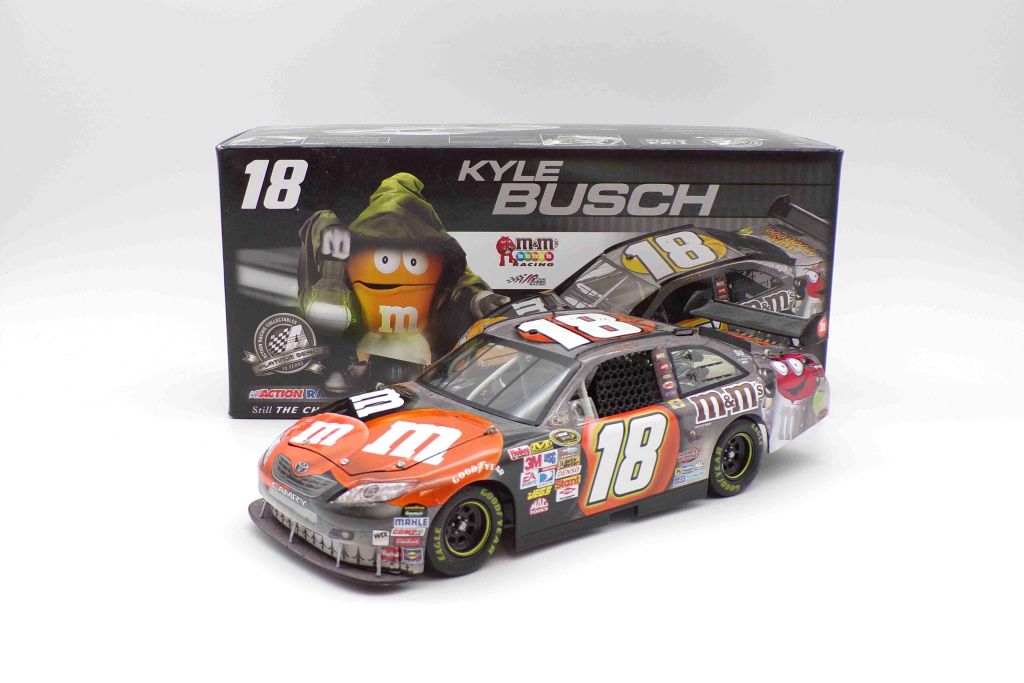 Read Description Kyle Busch 2008 Mandms Halloween 124 Nascar Diecast