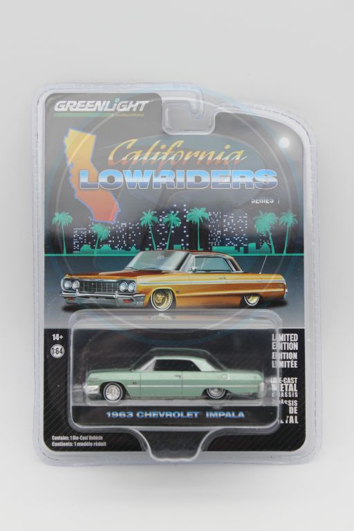 1963 Chevrolet Impala California Lowriders Series 1 - 1:64 Scale