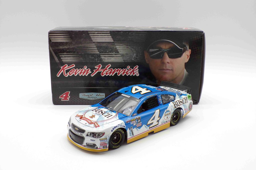 **Box Damaged** Kevin Harvick 2016 Busch Beer 1:24 Nascar Diecast