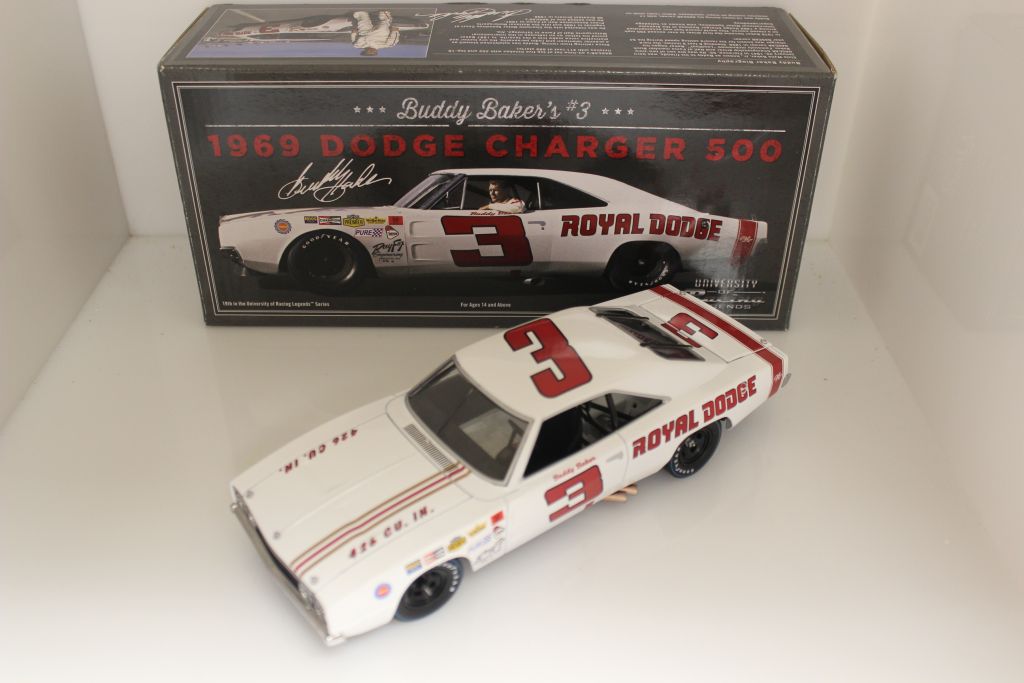 Buddy Baker #3 Royal Dodge 1969 Dodge Charger 500 1:24 University of ...