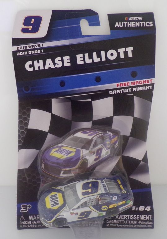 Chase Elliott 2018 NAPA 1:64 Nascar Authentics Diecast