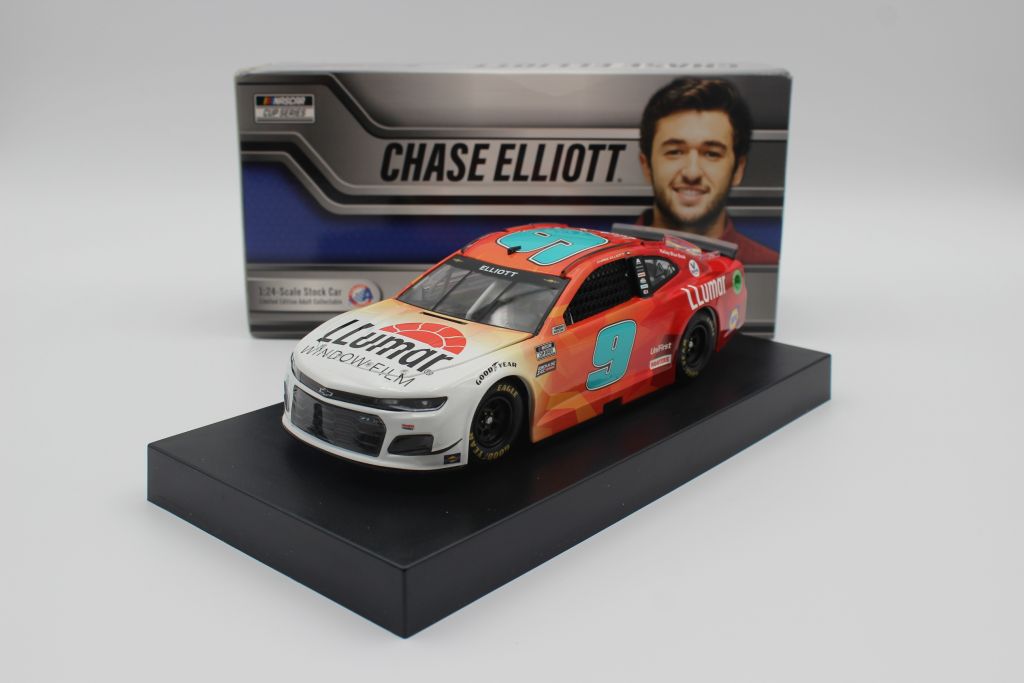 Chase Elliott 2021 Llumar 1:24 Nascar Diecast