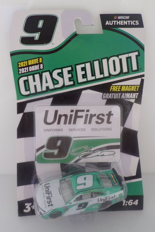 Chase Elliott 2021 UniFirst 1:64 Nascar Authentics Diecast