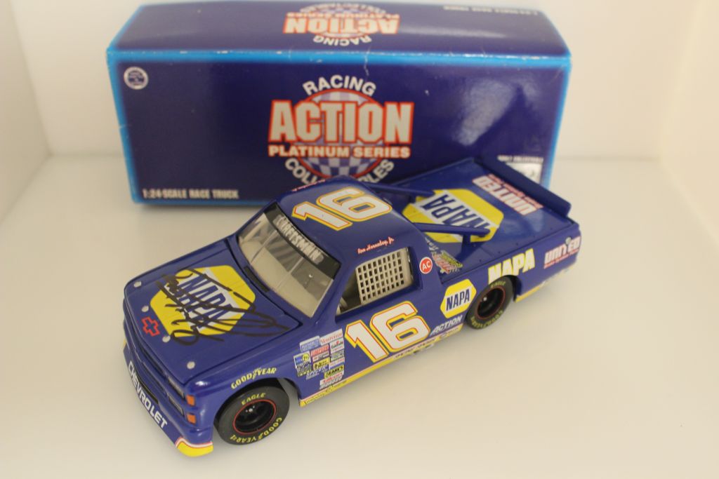 **DAMAGED PLEASE READ DESCRIPTION**Ron Hornaday Jr Autographed 1995 ...