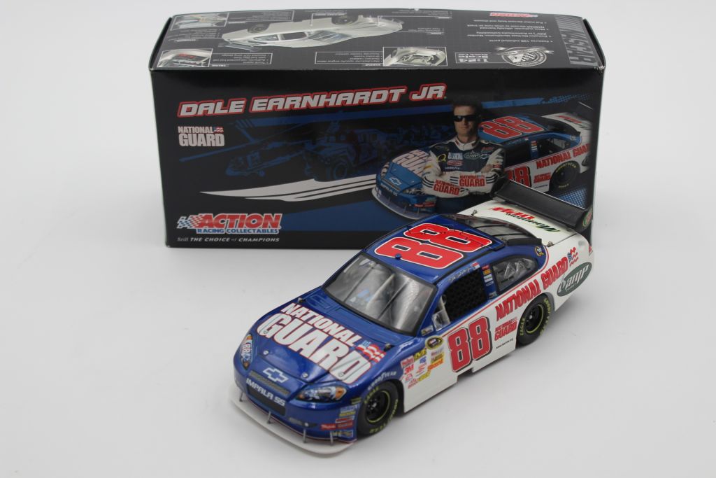 Dale Earnhardt Jr. 2009 #88 National Guard 1:24 Nascar Diecast