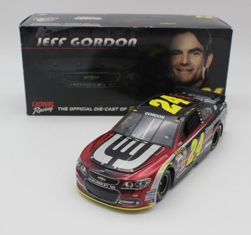 **Damaged Read Description** Jeff Gordon 2014 AARP / DTEH 1:24 Nascar ...