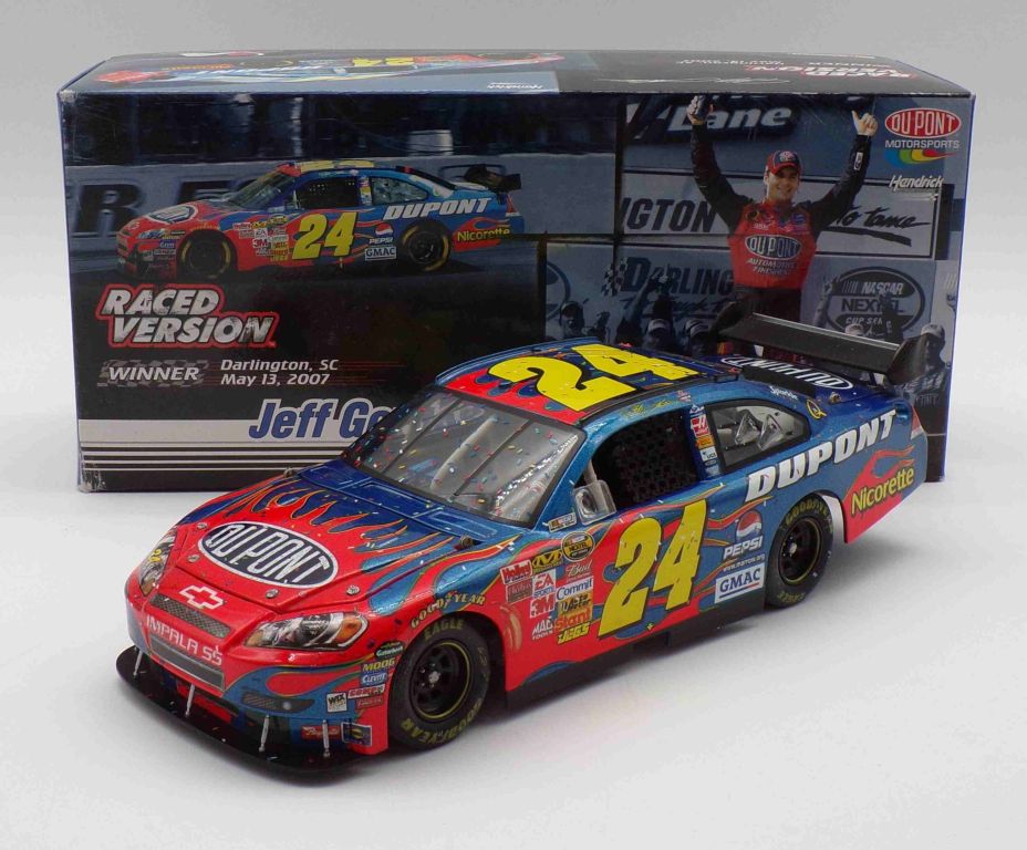 Jeff Gordon 2007 DuPont Darlington Win COT 1:24 Nascar Diecast