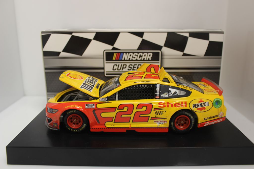 Joey Logano 2021 #22 Shell/Pennzoil Bristol (Dirt) Race Win 3/28 1:24 ...