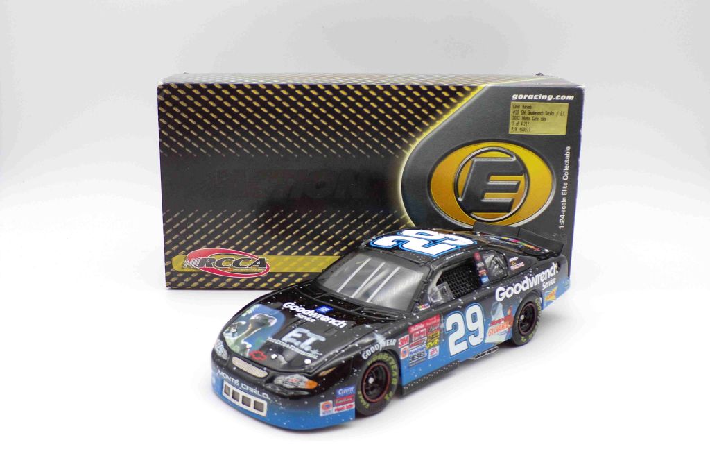 Kevin Harvick 2002 #29 GM Goodwrench Service/E.T. 1:24 RCCA Elite Diecast