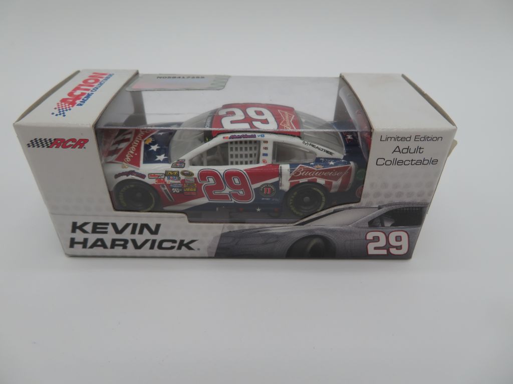 Kevin Harvick 2013 Budweiser Salutes 1:64 Nascar Diecast