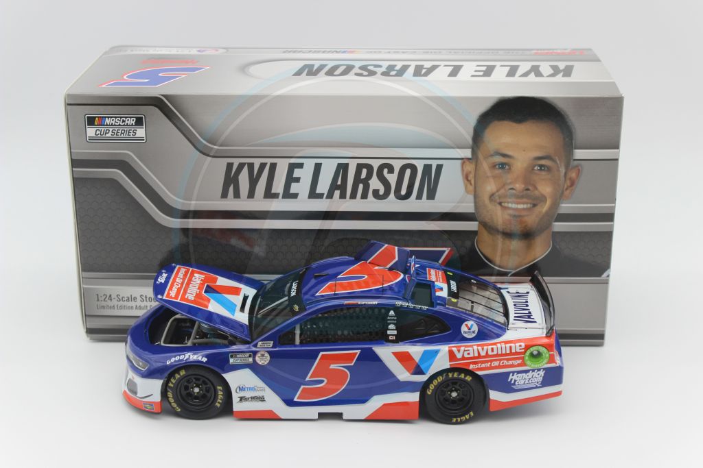 Kyle Larson 2021 Valvoline Instant Oil Change 1:24 Nascar Diecast