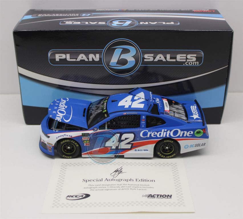 Kyle Larson Autographed 2018 Credit One Bank Stripe 1:24 Nascar Diecast