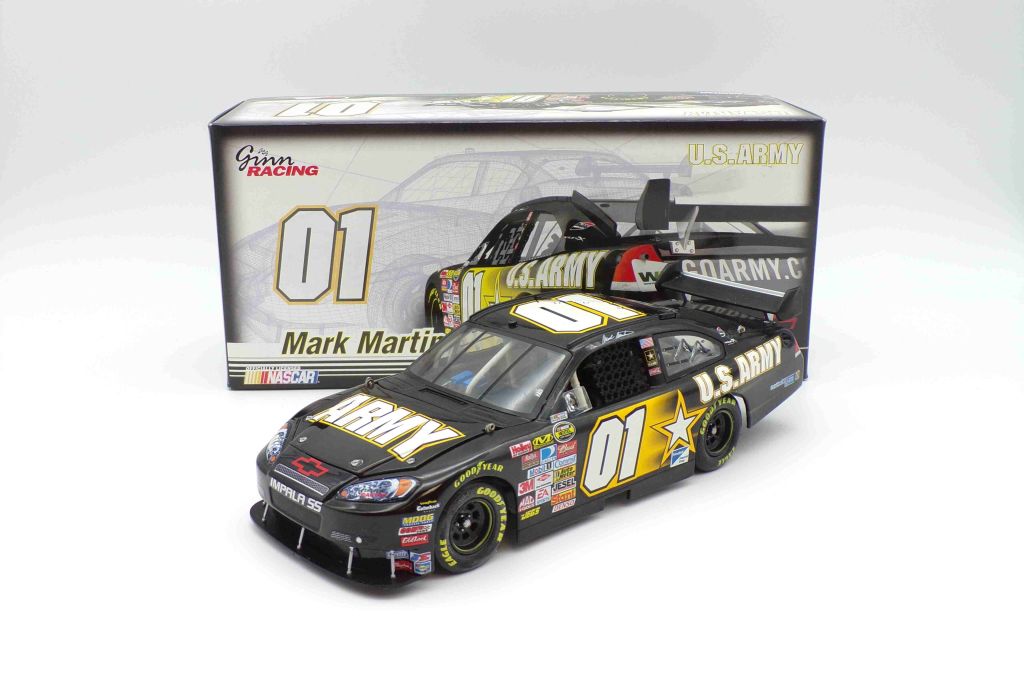 Mark Martin 2007 Army COT 1:24 Nascar Diecast