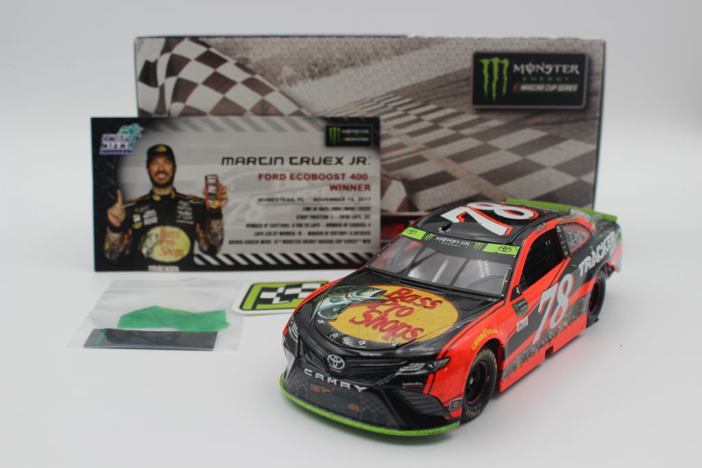 Martin Truex Jr. 2017 Bass Pro Shops / Homestead Win 1:24 Nascar Diecast