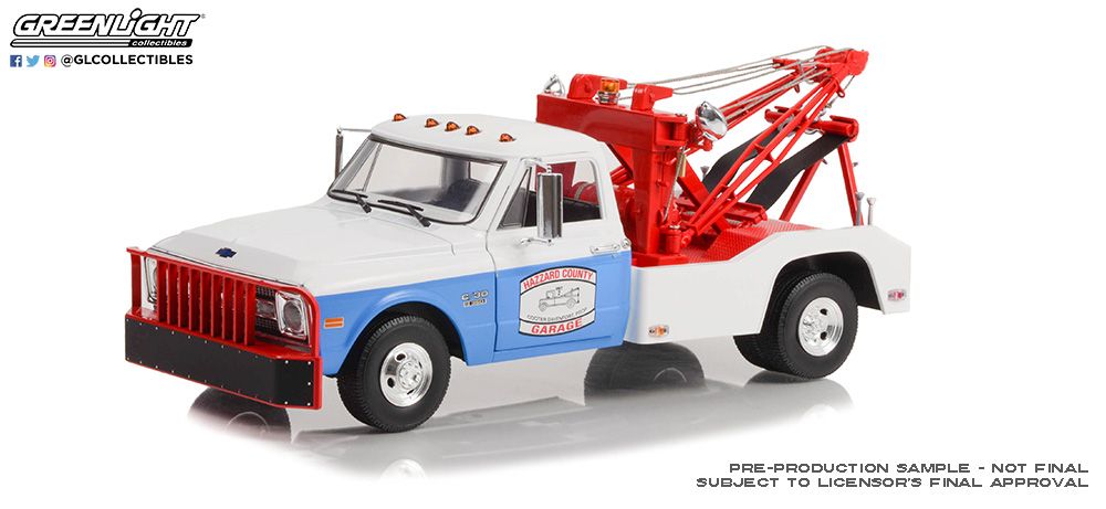 1969 Chevrolet C-30 Dually Wrecker - Hazzard County Garage - 1:18 Scale