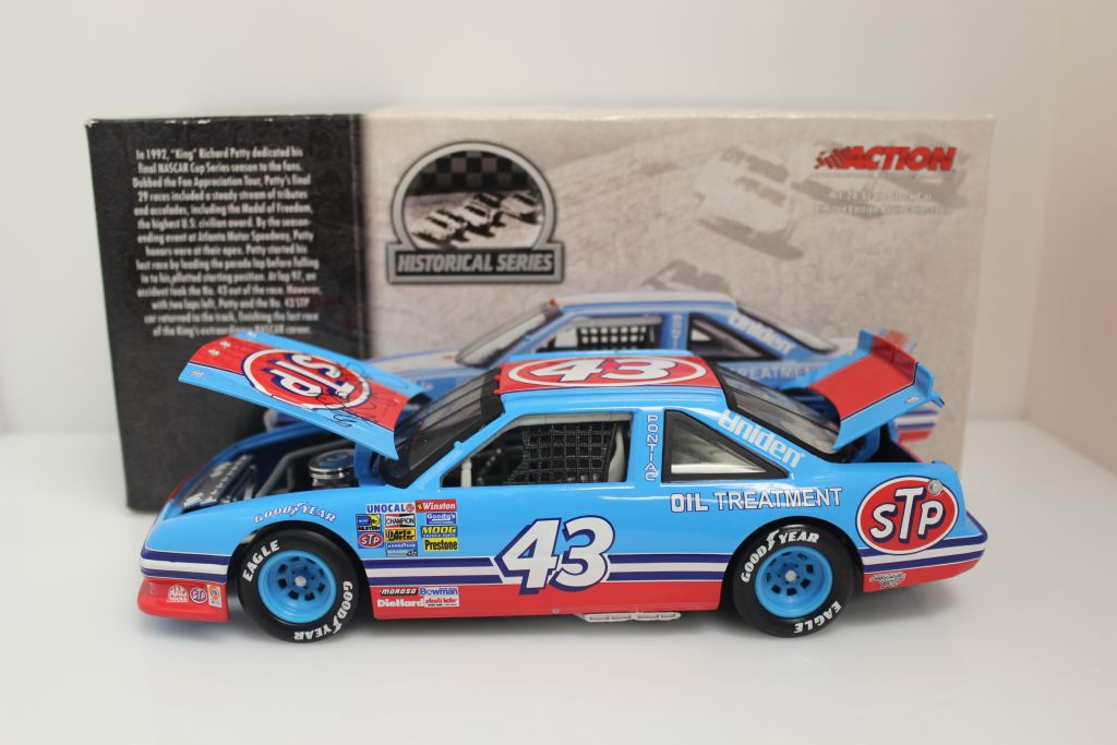 Richard Petty Autographed 1992 #43 STP Pontiac Grand Prix / Farewell ...