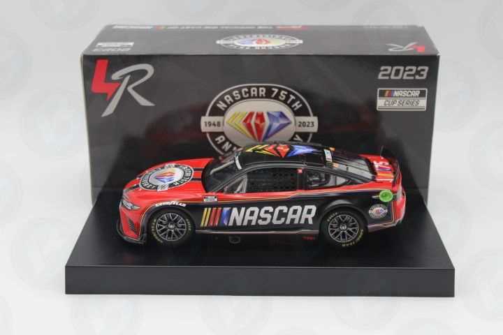 クリストファー・ベル 2023 NASCAR トヨタ カムリ TRD 1/24 サルビノス