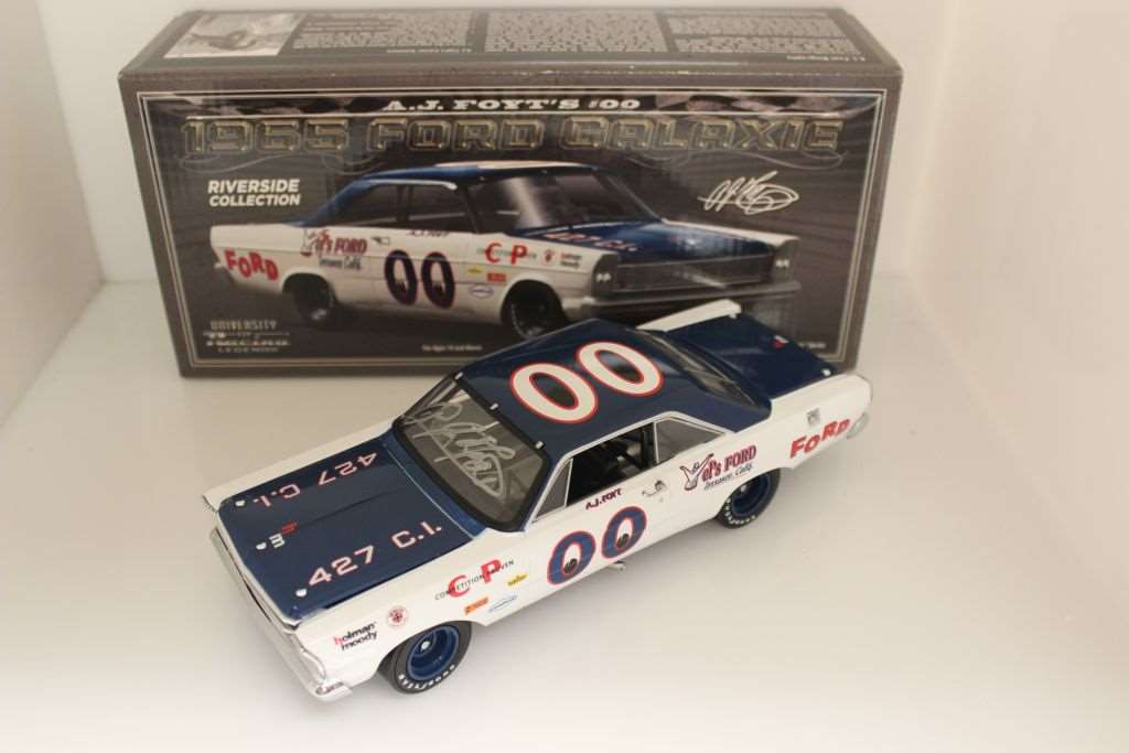 A.J. Foyt Autographed #00 Vel's Ford 1965 Ford Galaxie 1:24 University of  Racing Nascar Diecast