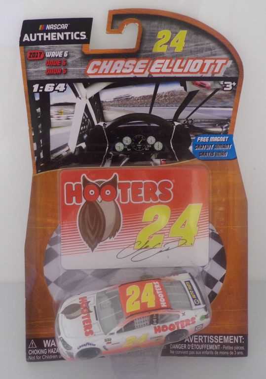 Chase Elliott 2017 Hooters 1 64 Nascar Authentics Diecast