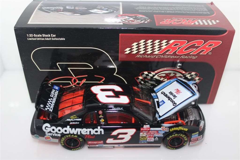 NEW Nascar cheapest RCR Museum Series Dale Earnhardt #3 1:32 Scale Stock Car Goodwrench