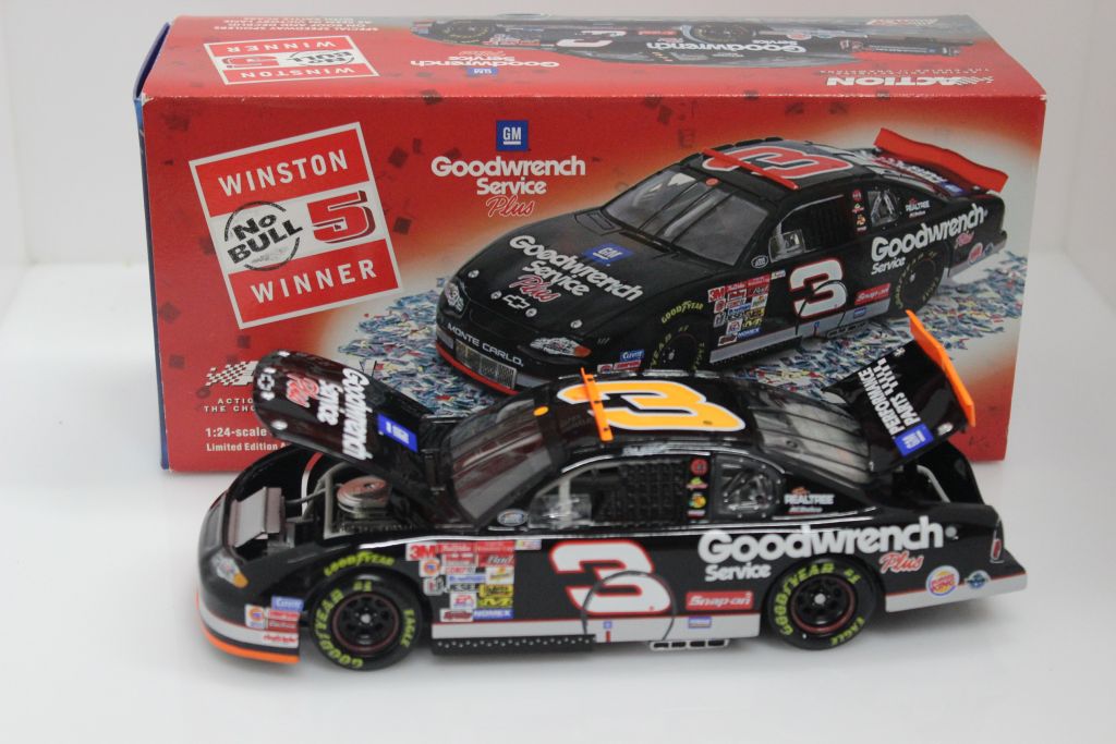 Dale Earnhardt 2001 Goodwrench / No Bull / 76th Win 1:24 Nascar 