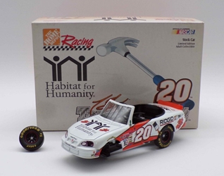 **Damaged See Pictures** Tony Stewart 1999 Home Depot / Habitat For Humanity 1:24 Pedal Car Collection Diecast **Damaged See Pictures** Tony Stewart 1999 Home Depot / Habitat For Humanity 1:24 Pedal Car Collection Diecast