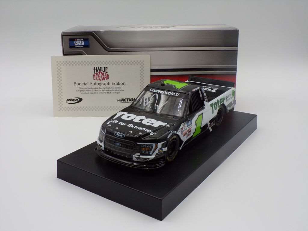 Hailie deegan autographed diecast on sale