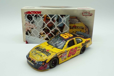 *With Picture of Driver Autographing Diecast* Jamie McMurray Dual Autographed 2004 #66 Duraflame / Darlington Win 1:24 Nascar Diecast *With Picture of Driver Autographing Diecast* Jamie McMurray Dual Autographed 2004 #66 Duraflame / Darlington Win 1:24 Nascar Diecast