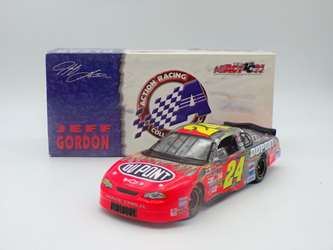 Jeff Gordon 2002 DuPont 1:24 Clear Nascar Diecast Jeff Gordon , 2002, 1:24 Nascar Diecast