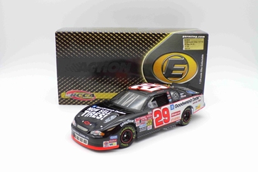 Kevin Harvick 2002 #29 GM Goodwrench Service/On A Roll 1:24 RCCA Elite Diecast Kevin Harvick 2002 #29 GM Goodwrench Service/On A Roll 1:24 RCCA Elite Diecast  