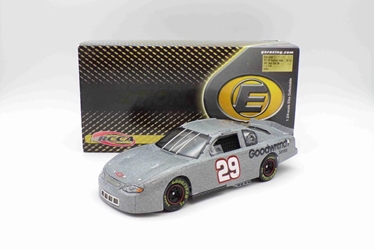 Kevin Harvick 2002 #29 GM Goodwrench Service/Test Car 1:24 RCCA Elite Diecast Kevin Harvick 2002 #29 GM Goodwrench Service/Test Car 1:24 RCCA Elite Diecast