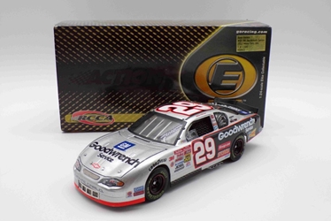 Kevin Harvick 2002 GM Goodwrench Service 1:24 RCCA Elite Diecast Kevin Harvick 2002 GM Goodwrench Service 1:24 RCCA Elite Diecast