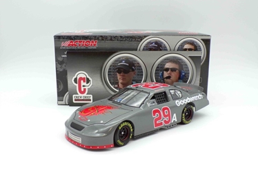 Kevin Harvick 2005 #29 GM Goodwrench/Test Car/Crew Chief Collection 1:24 Nascar Diecast Kevin Harvick 2005 #29 GM Goodwrench/Test Car/Crew Chief Collection 1:24 Nascar Diecast  