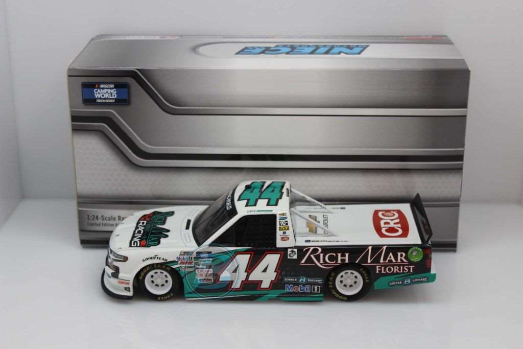 kyle larson dirt diecast