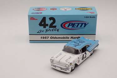 Lee Petty Autographed 1957 #42 Oldsmobile Hardtop / Petty 1:24 Nascar Diecast Lee Petty Autographed 1957 #42 Oldsmobile Hardtop / Petty 1:24 Nascar Diecast 