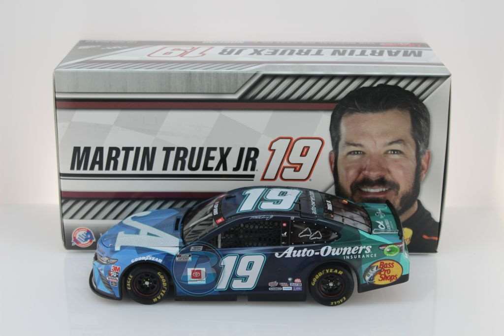 Martin Truex Jr 2020 Auto-Owners / Sherry Strong 1:24 Nascar Diecast