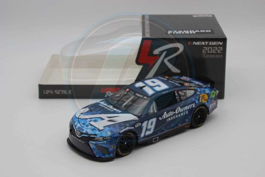 Martin Truex Jr 2022 Auto-Owners Insurance 1:24 Nascar Diecast